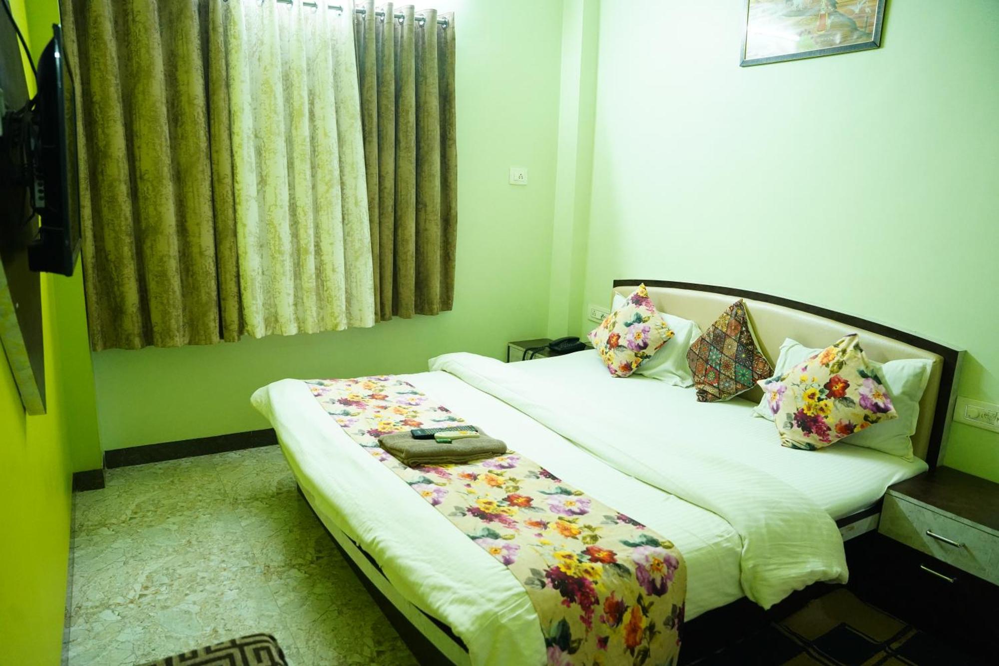 Hotel Mahishmati Palace Maheshwar Экстерьер фото