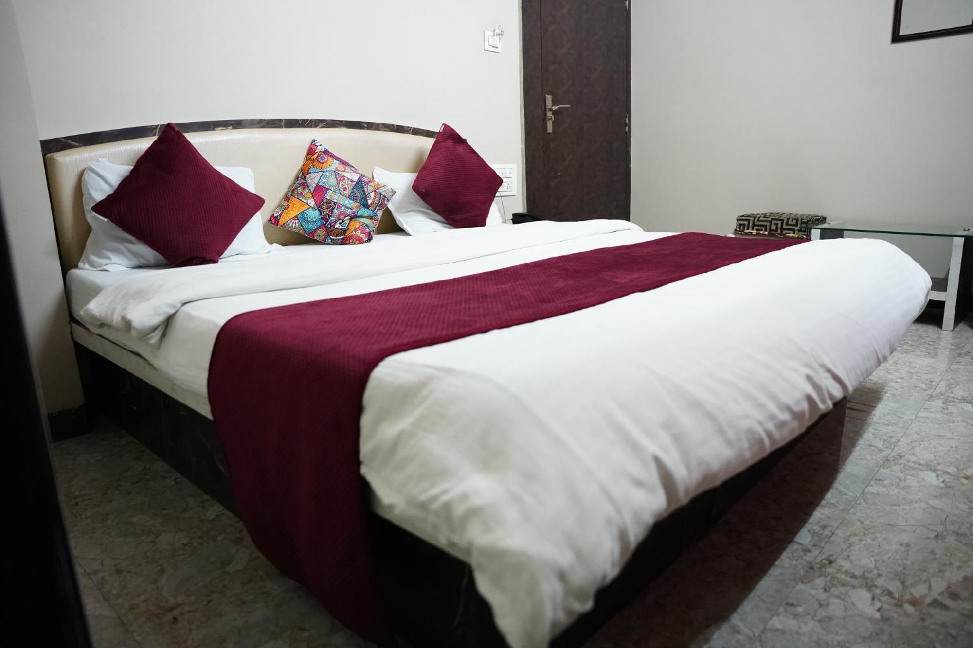 Hotel Mahishmati Palace Maheshwar Экстерьер фото